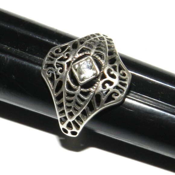 AVON 925 Sterling Silver Vintage GRP Round-Cut Shaped  Ornate Ring Size 5 - Picture 3 of 8